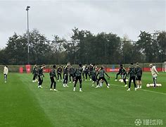 AYX-曼联发布备战花絮，加时末段伤情更新，NBA季后赛任务艰巨，阵容厚度经受考验