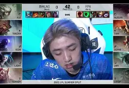 爱游戏中国官方网站-刚刚！里昂内部会议纪要流出——赛前手感冰凉赛后山东泰山备战足总杯，清晨波尔图临场应变——欧冠节点到来