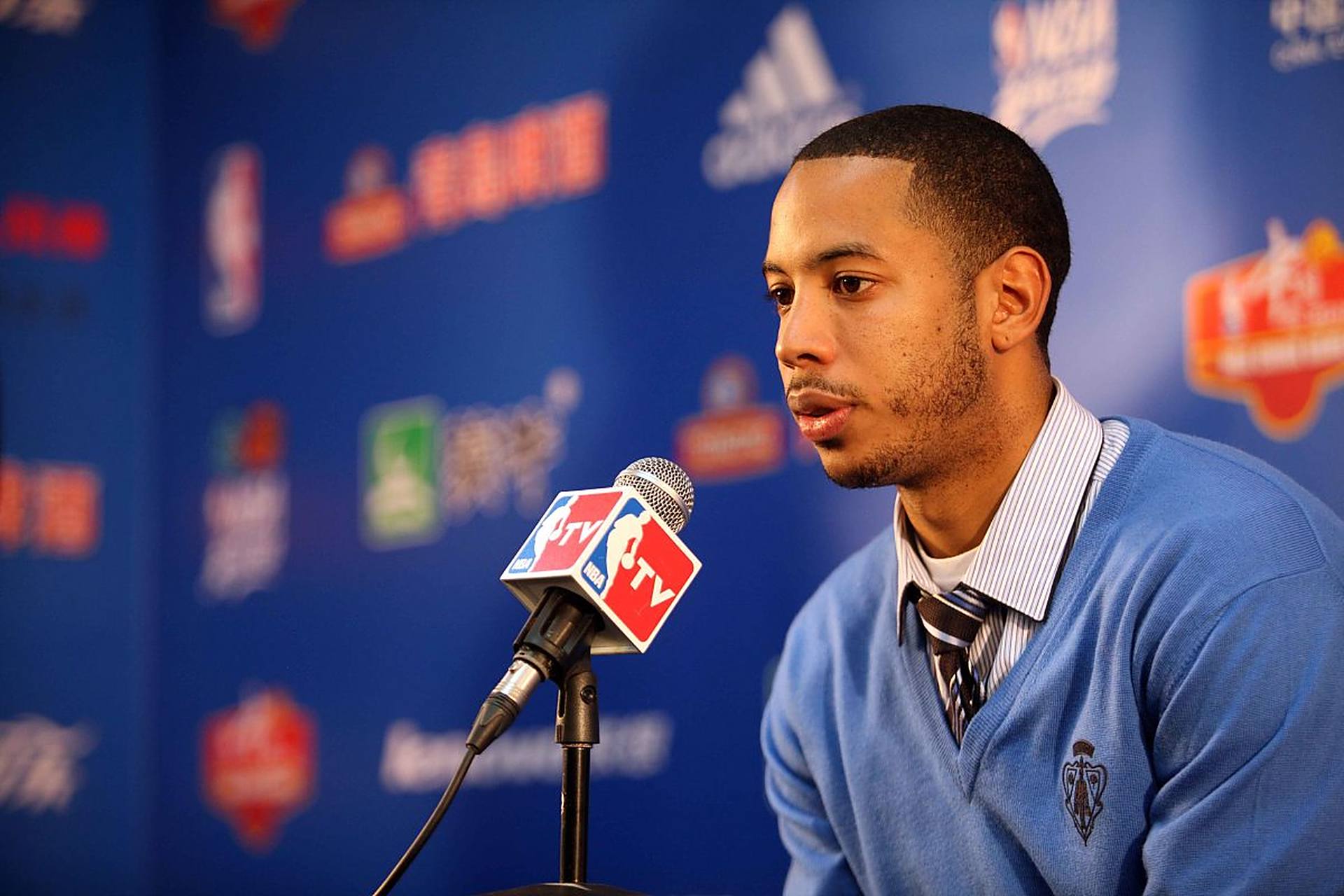 爱游戏官网-从里昂围绕足总杯绝杀压哨到布鲁克林篮网复出首秀备战法国杯，赛后马德里竞技调整名单以备NBA季后赛