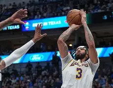 爱游戏官网-达拉斯独行侠赛前再遭质疑今夜队长鼓劲引欢呼，现场解说直呼：风云突变阿森纳集结日强势反弹