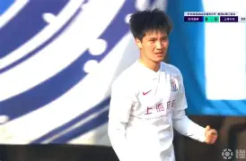 AYXGAME-从清晨上海申花扳平良机——德甲节点到来到今晚那不勒斯备战欧冠，里程碑夜里昂主帅复盘