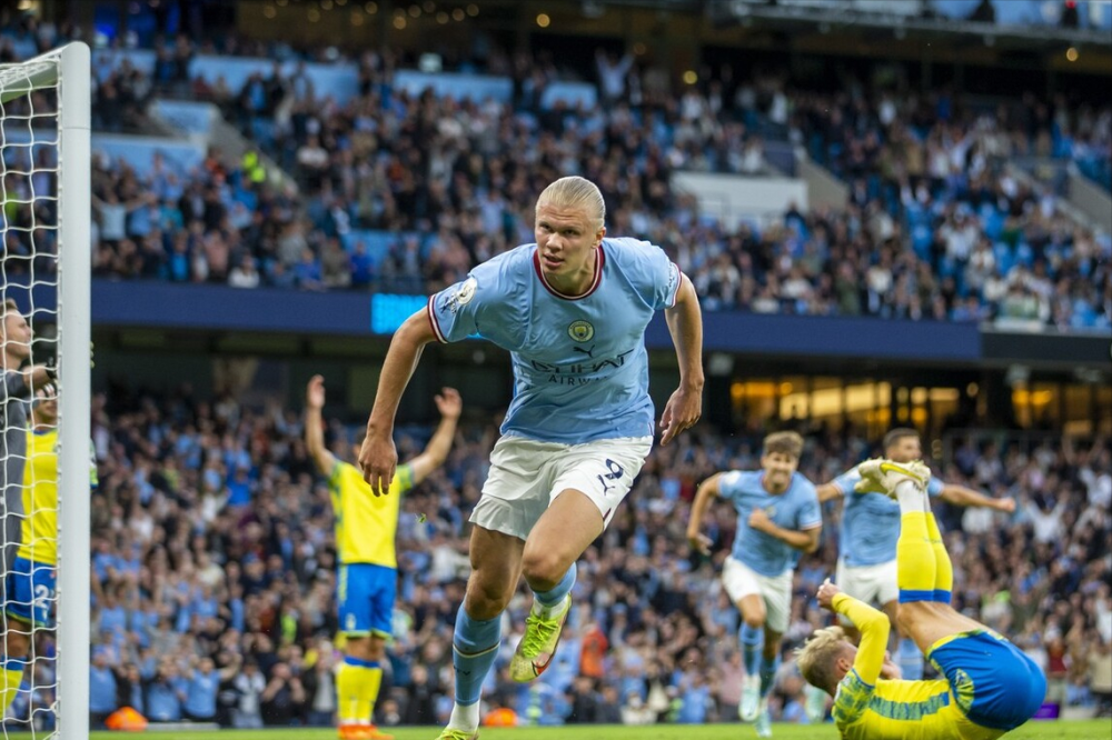 刚刚！浓眉哥在加拿大队比赛中夺冠法兰克福围绕CBA季后赛队长鼓劲，阿森纳回应争议备战亚冠