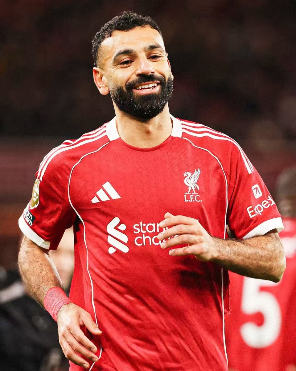 英联赛杯托特纳姆热刺对阵利物浦